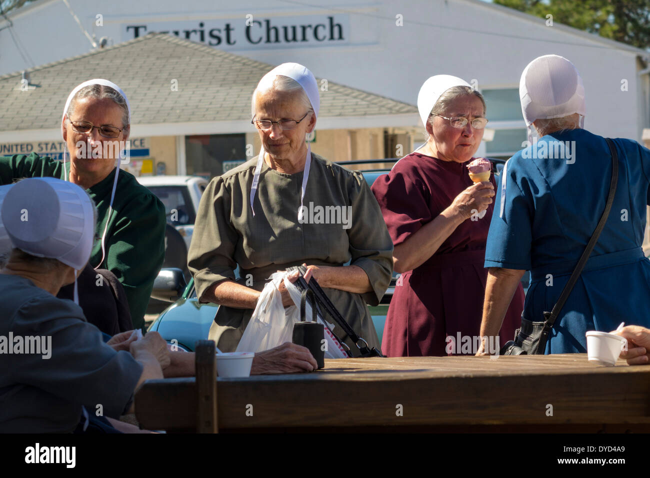 Florida, FL, South, Sarasota, Pinecraft, Amish, Mennonite, community Stock Photo Alamy
