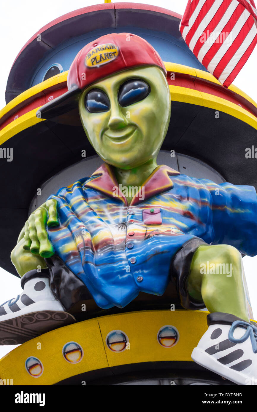 Orlando Florida,International Drive,Bargain shopper shoppers shop shops market