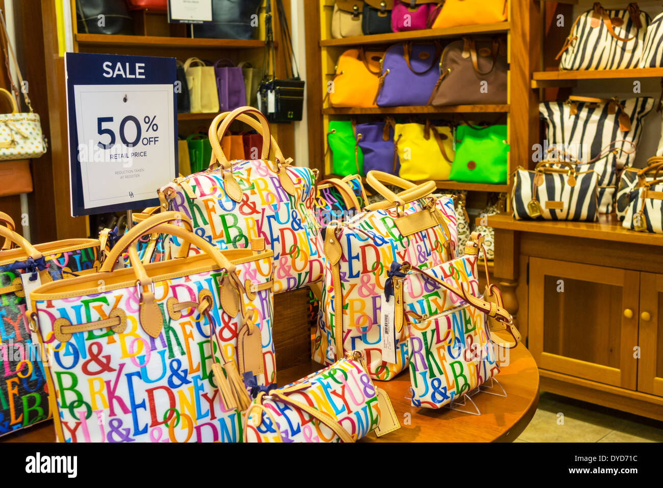 Pocketbook outlet top