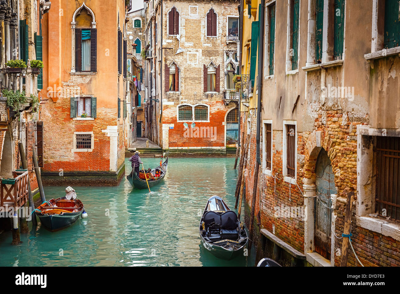 Venice italy canal gondola hi-res stock photography and images - Alamy