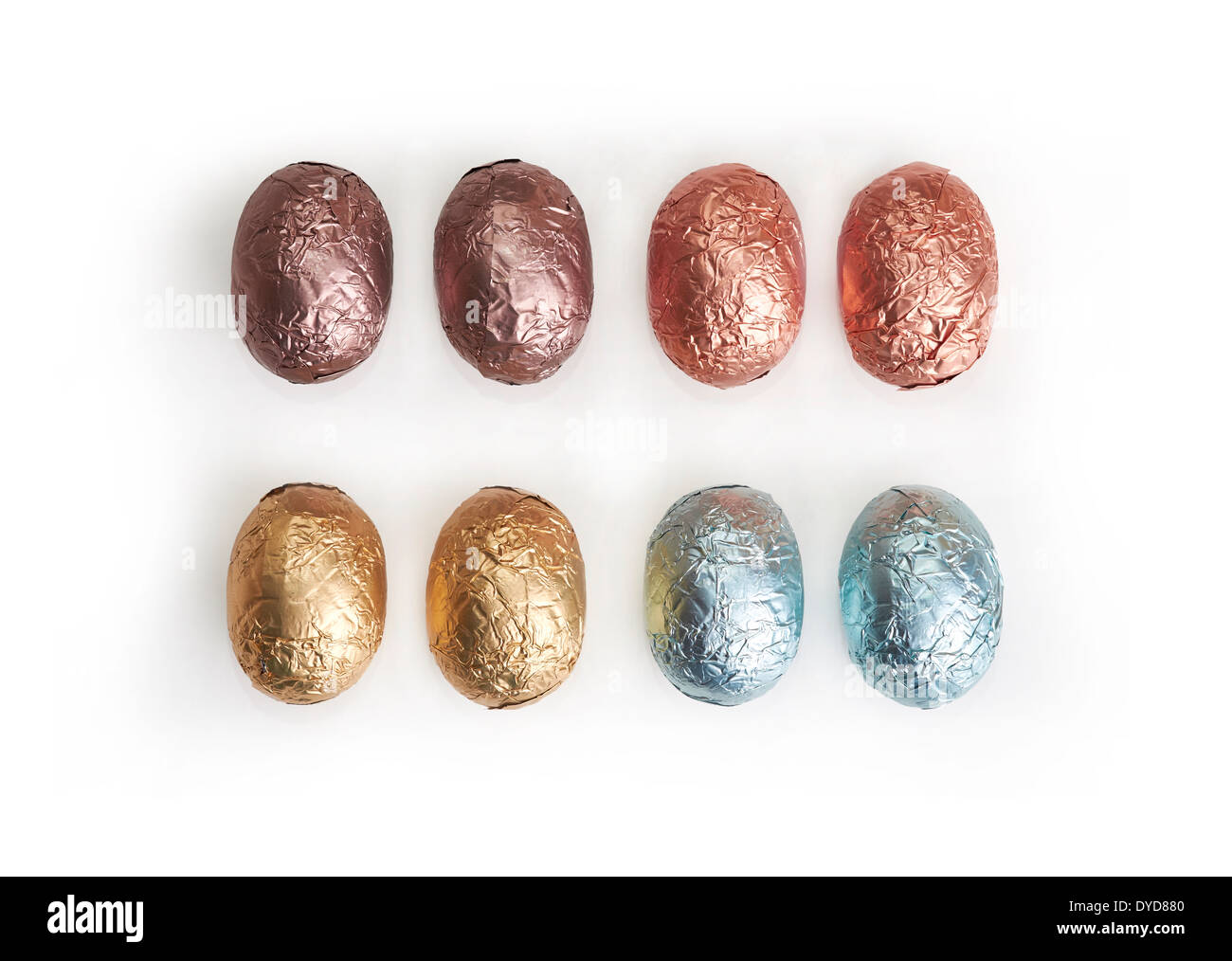 Download Gold Foil Easter Egg High Resolution Stock Photography And Images Alamy Yellowimages Mockups