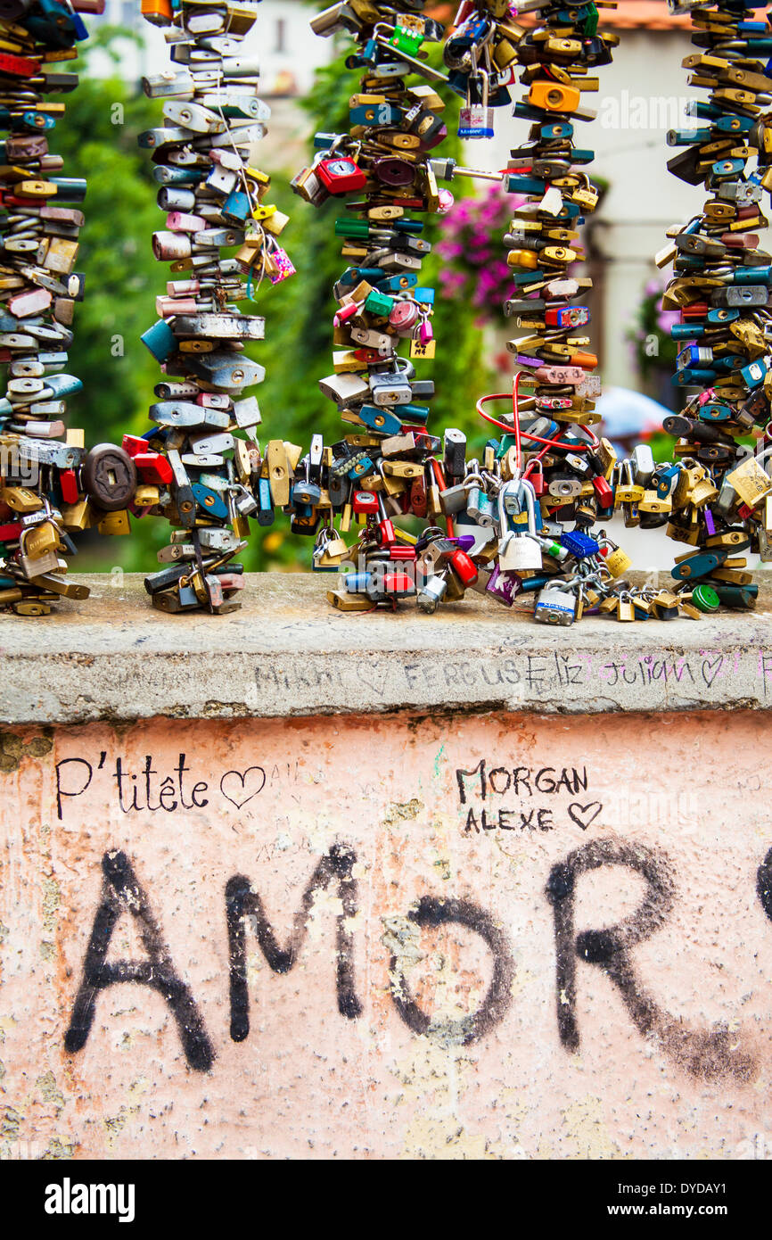 Padlocks as symbols of eternal love on the bridge over the Certovka Canal in Mala Strana in Prague. Stock Photo