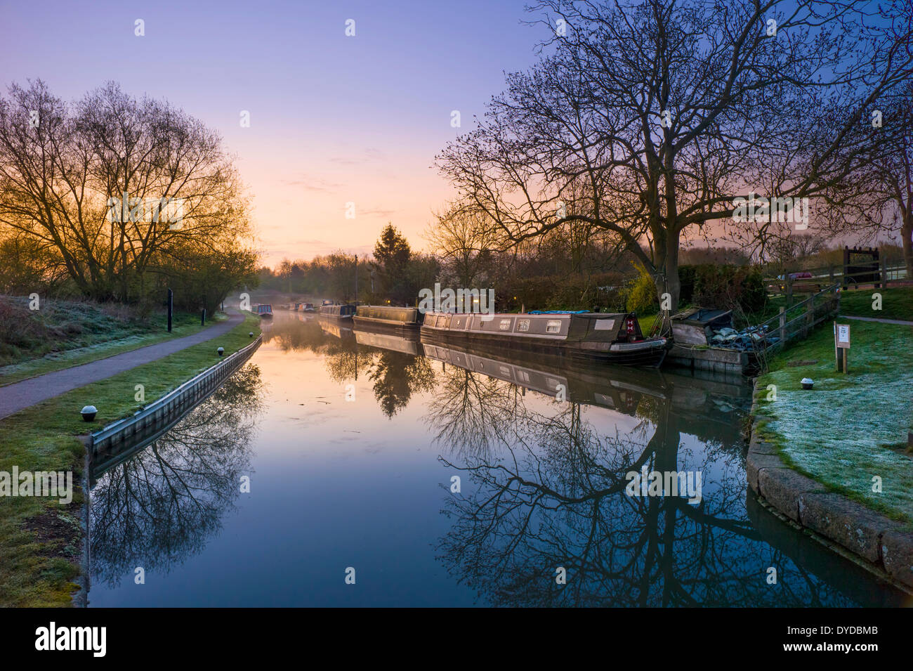 Narrowboats on the Grand Union Canal at Foxton. Stock Photo