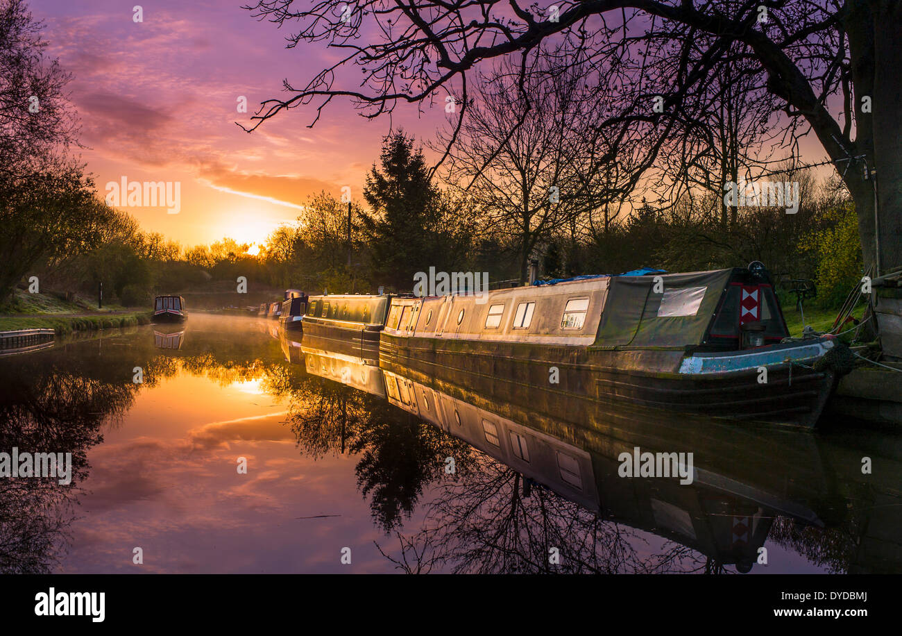 Dawn on the Grand Union Canal at Foxton. Stock Photo