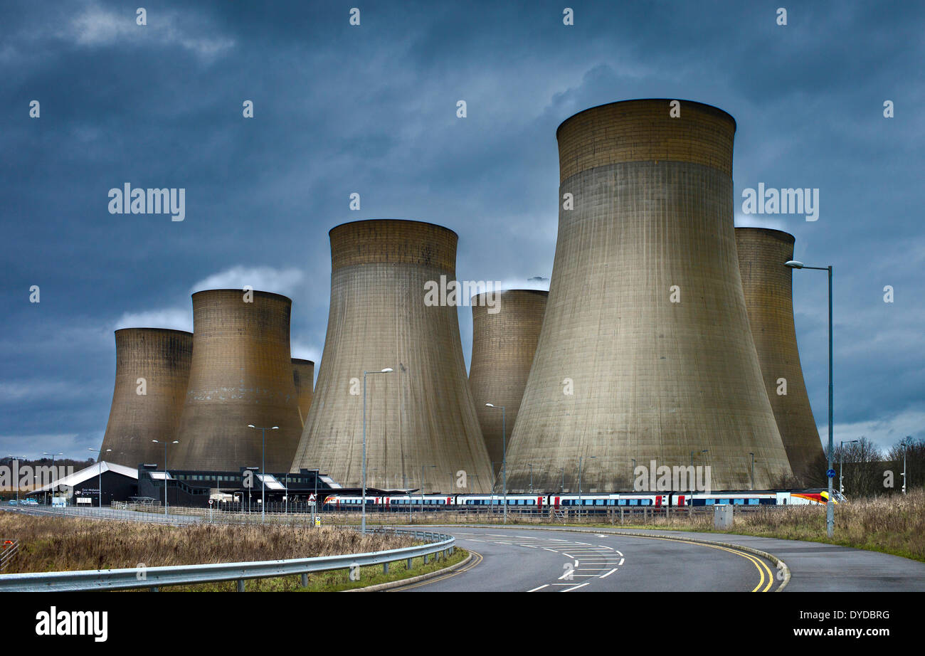 Ratcliffe on Soar power station adjacent to East Midlands Parkway railway station. Stock Photo