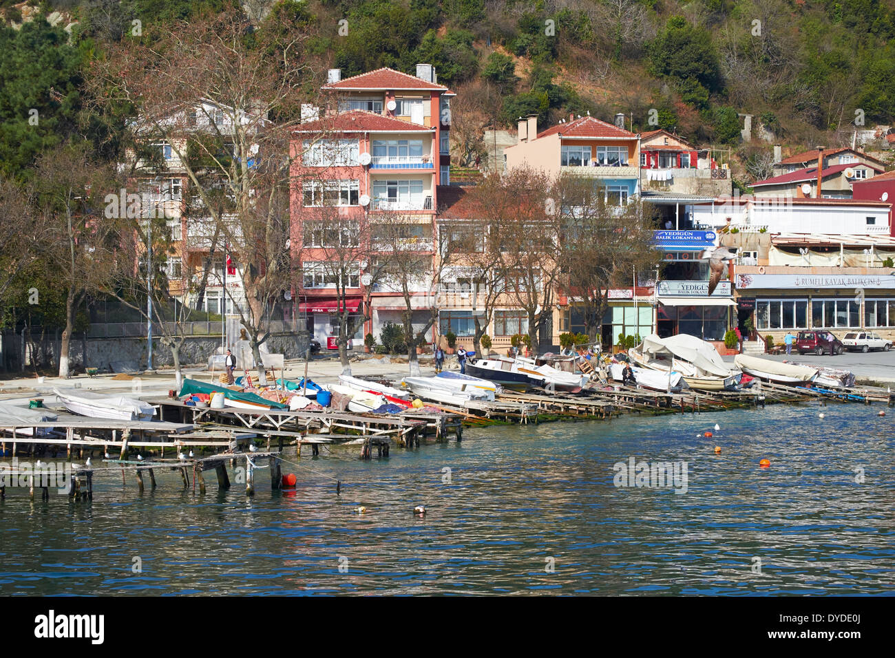 the-fishing-village-of-rumeli-kavagi-on-the-bosphorus-strait-istanbul