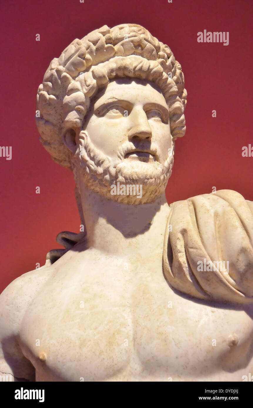 emperor Hadrian Hadrian hadrianus ruler Italy Europe roman sculpture marble stone skill craft laurel crown empire ancient R Stock Photo