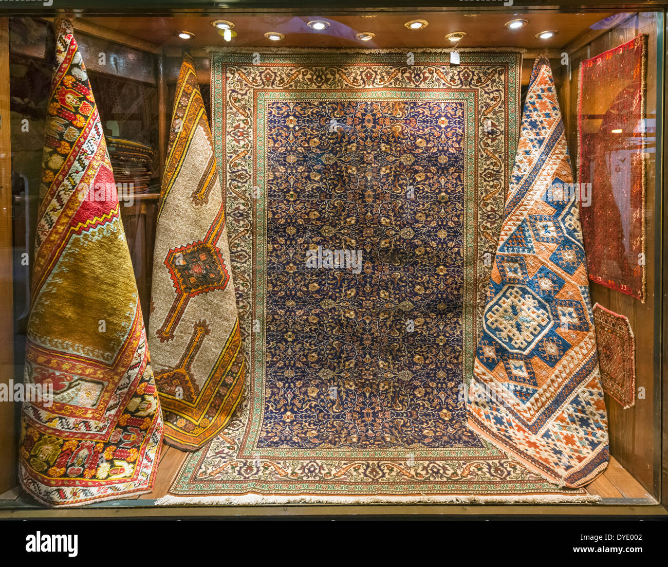 Turkish rugs in grand bazaar hires stock photography and images Alamy