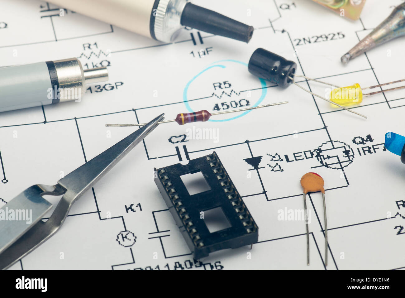 Electronic circuit welding hires stock photography and images Alamy