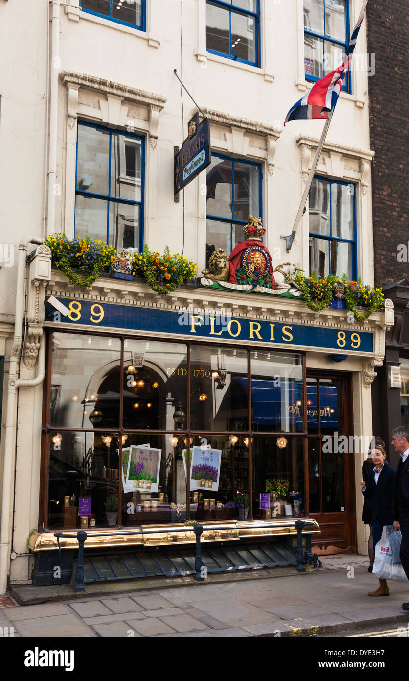 Floris, perfumier, Jermyn Street, London, UK. Oldest sellers of toiletries in England Stock Photo