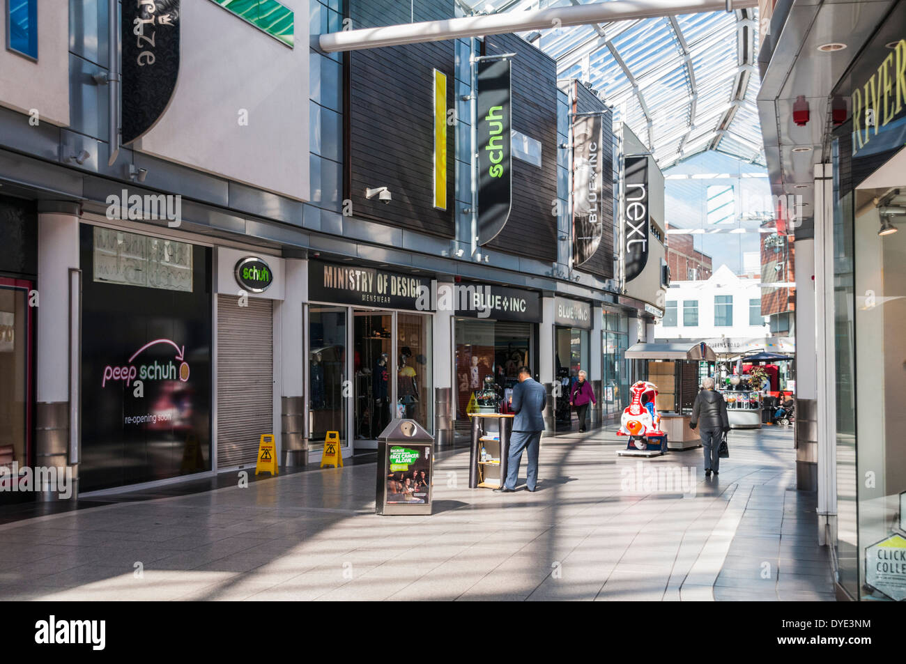 An almost empty Ropewalk shopping centre in Nuneaton Stock Photo