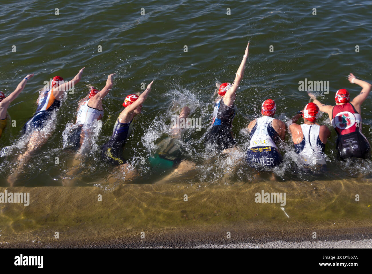 Swim, USAT Collegiate Triathlon Championships, Tempe, Arizona, USA