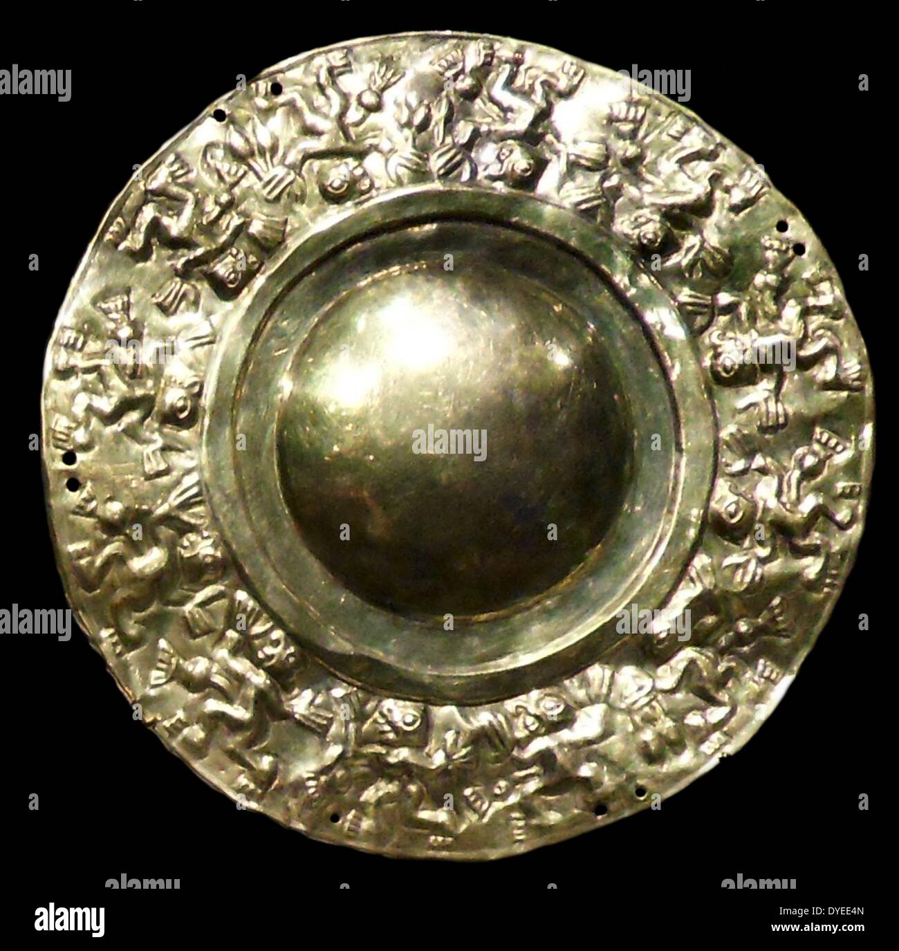 Hammered gold hires stock photography and images Alamy