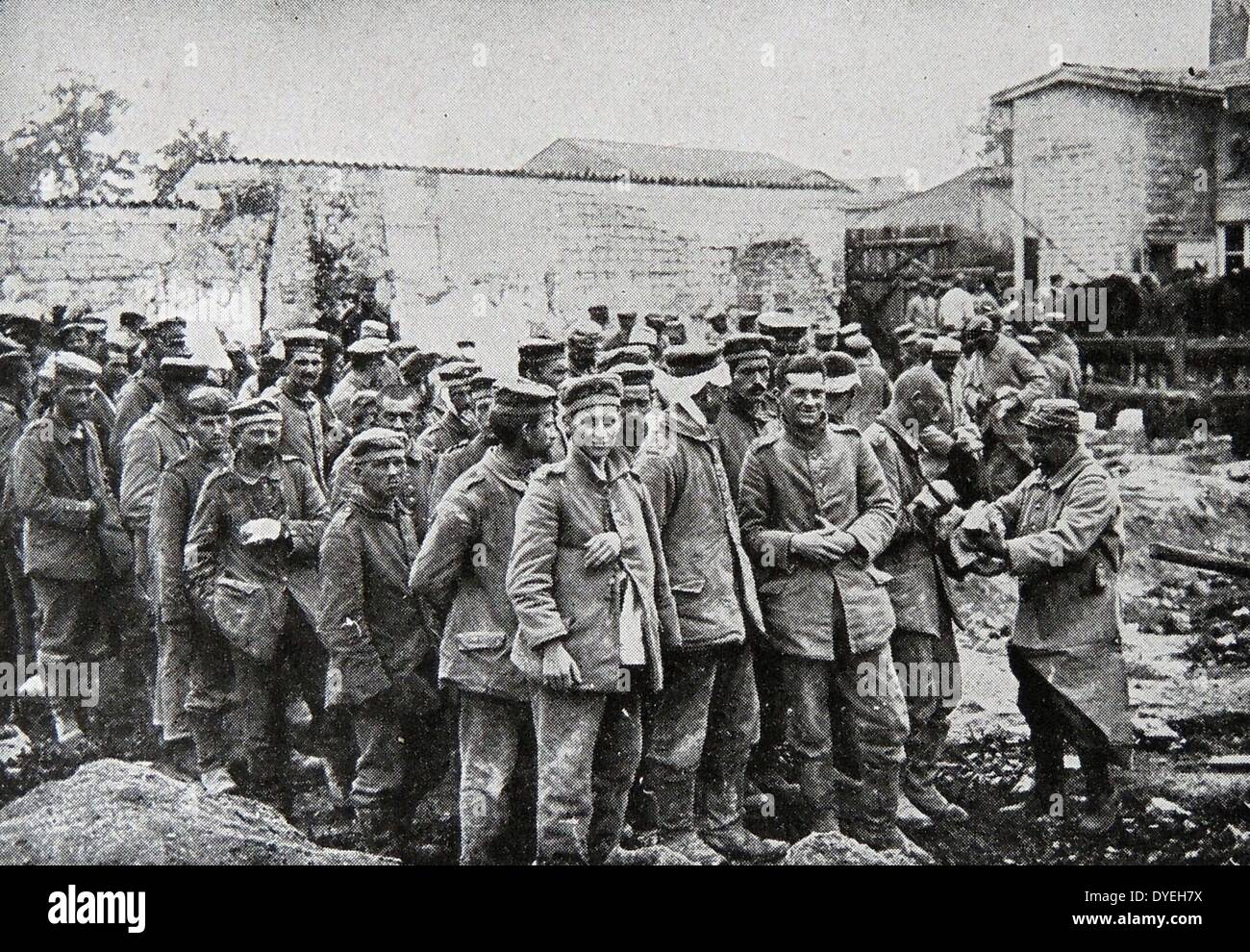 World War 1 - distribution of letters and packages to German soldiers captured as prisoners of war. France 1916 Stock Photo