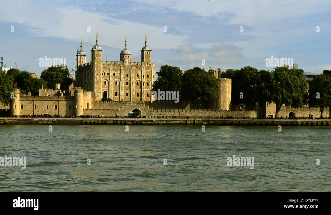 View of the Tower of London 2013. Originally built by William the Conqueror. Completed in 1399 after the Wharf Expansions. The Castle was used as a prison from 1100 until 1952. Stock Photo
