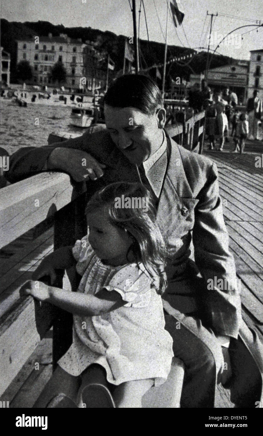 Adolf Hitler on a day at the coast, accompanied by Helga daughter of Dr Josef Goebbels Stock Photo