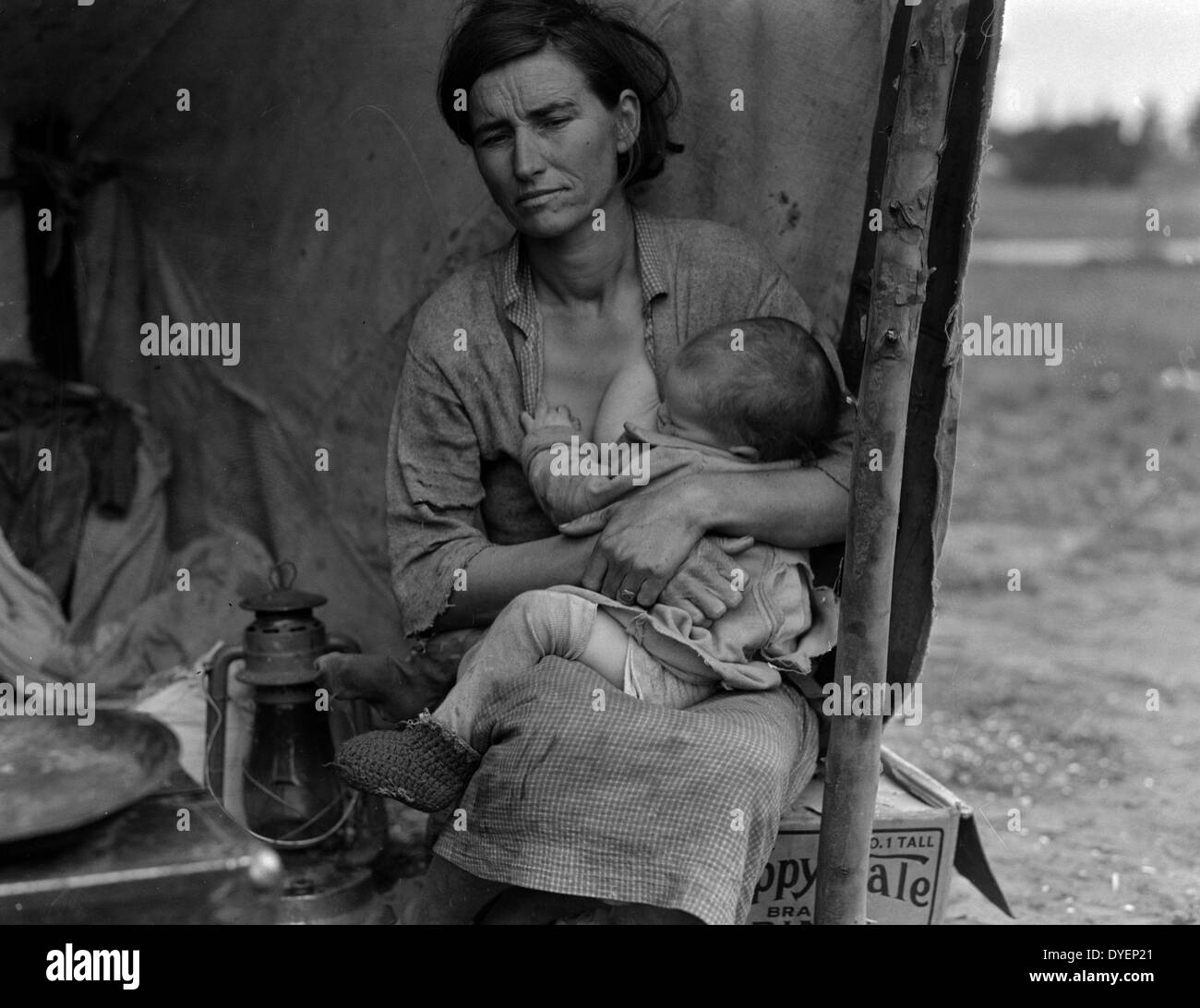 Migrant agricultural worker's family. Seven children without food. Mother aged thirty-two. Father is a native Californian. Nipomo, California 1936. Photograph shows Florence Thompson with two of her children by Dorothea Lange 1895-1965, dated 1936 Stock Photo