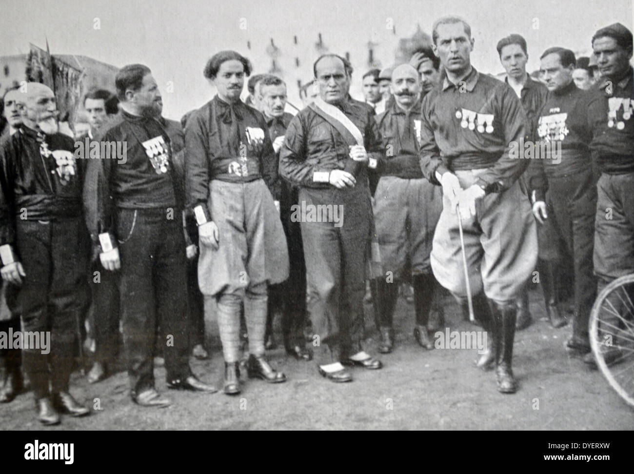 Naples (Oct 1922) - Mussolini, and Quadrumviri and other leaders of the fascist movement pass in review the fascist forces agreed to Naples Stock Photo