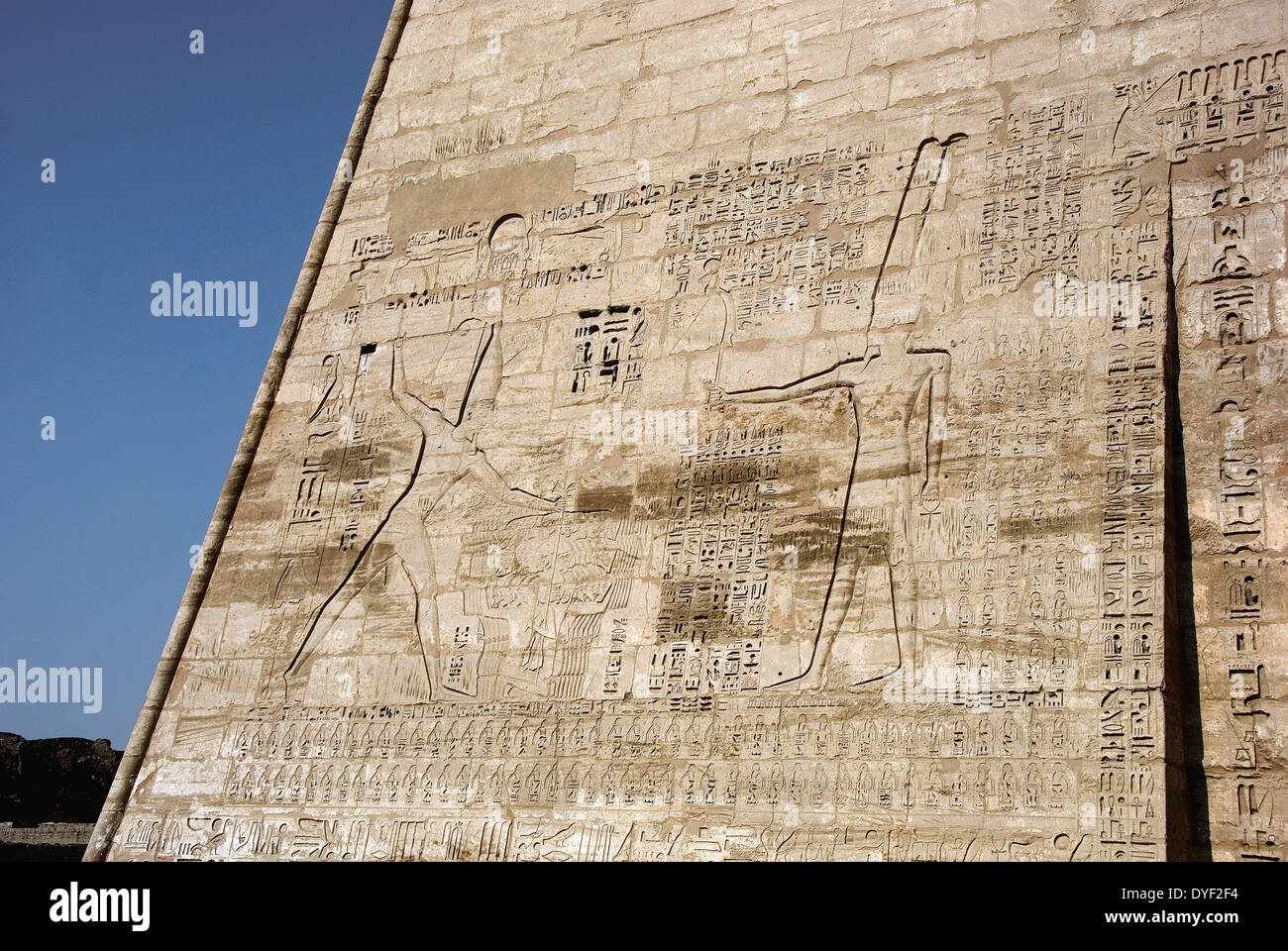 Temple of Ramses III (1198-1167 b.C. – XX° Dyn.) at Medinet Habu ...