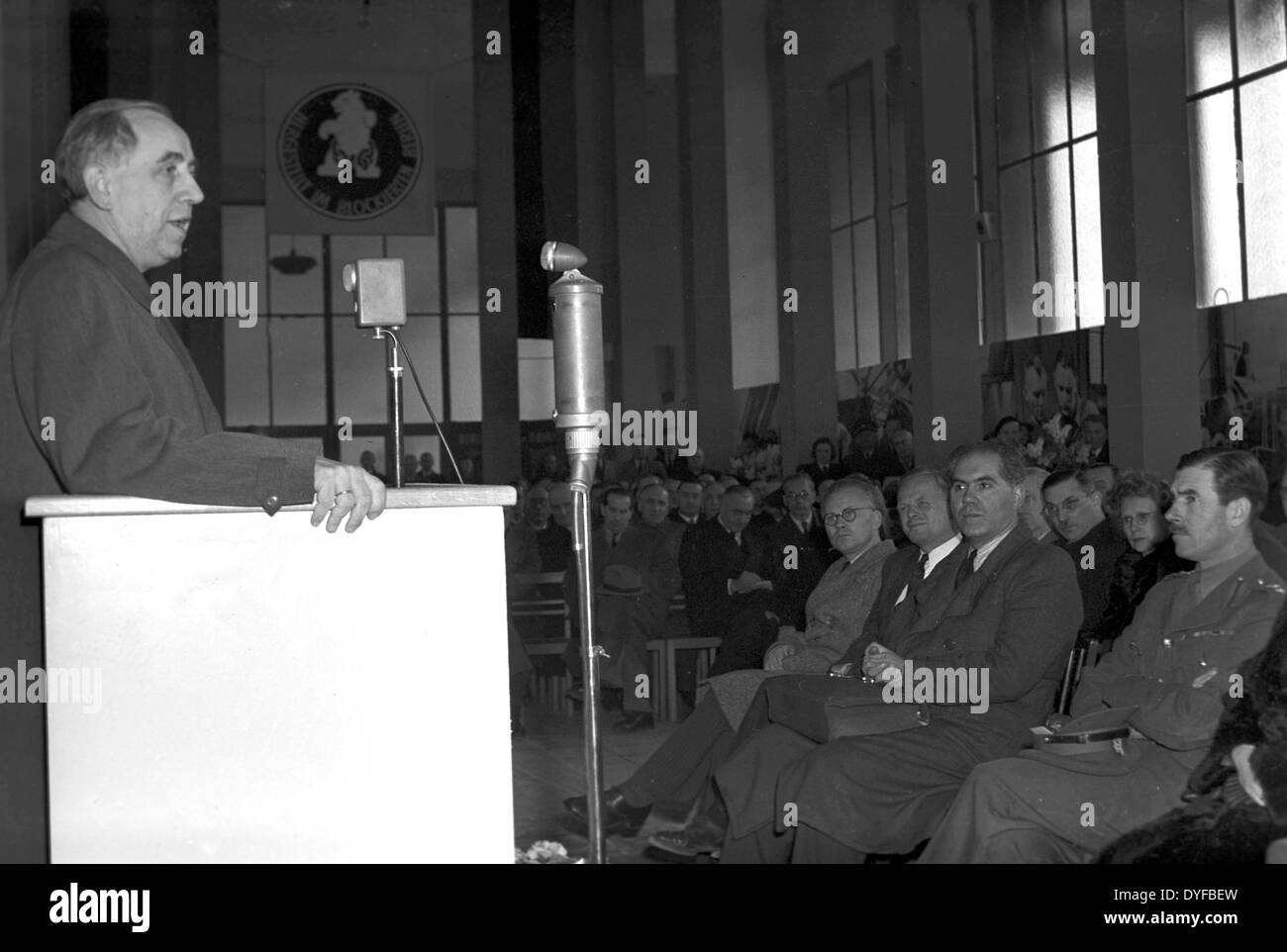Speech blocked Black and White Stock Photos & Images - Alamy