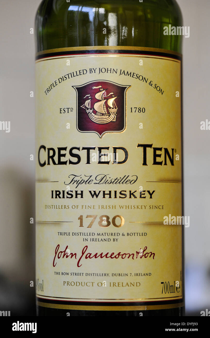 Bottle of Crested Ten triple distilled Irish whiskey Stock Photo - Alamy