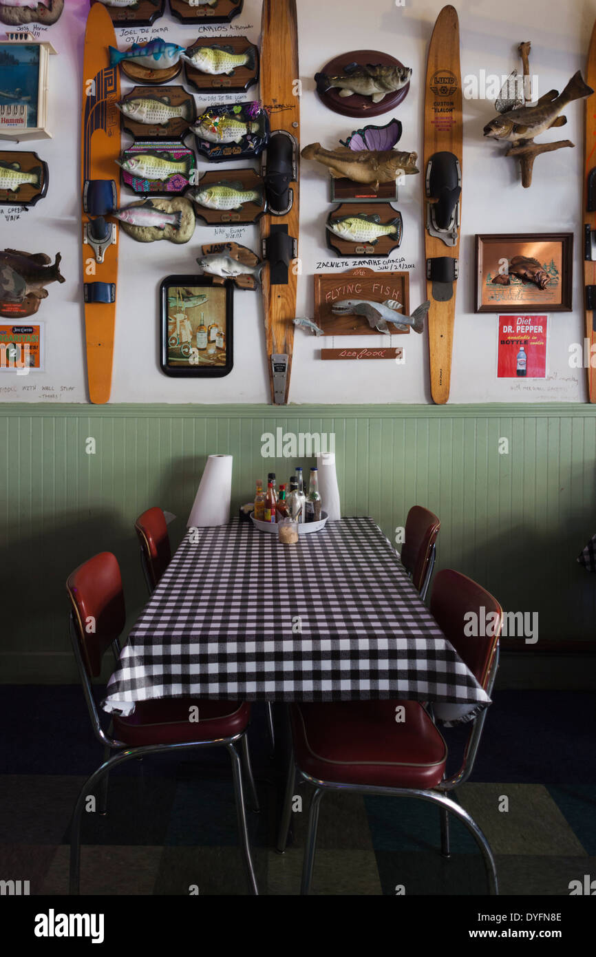 USA, Arkansas, Little Rock, Flying Fish seafood restaurant interior
