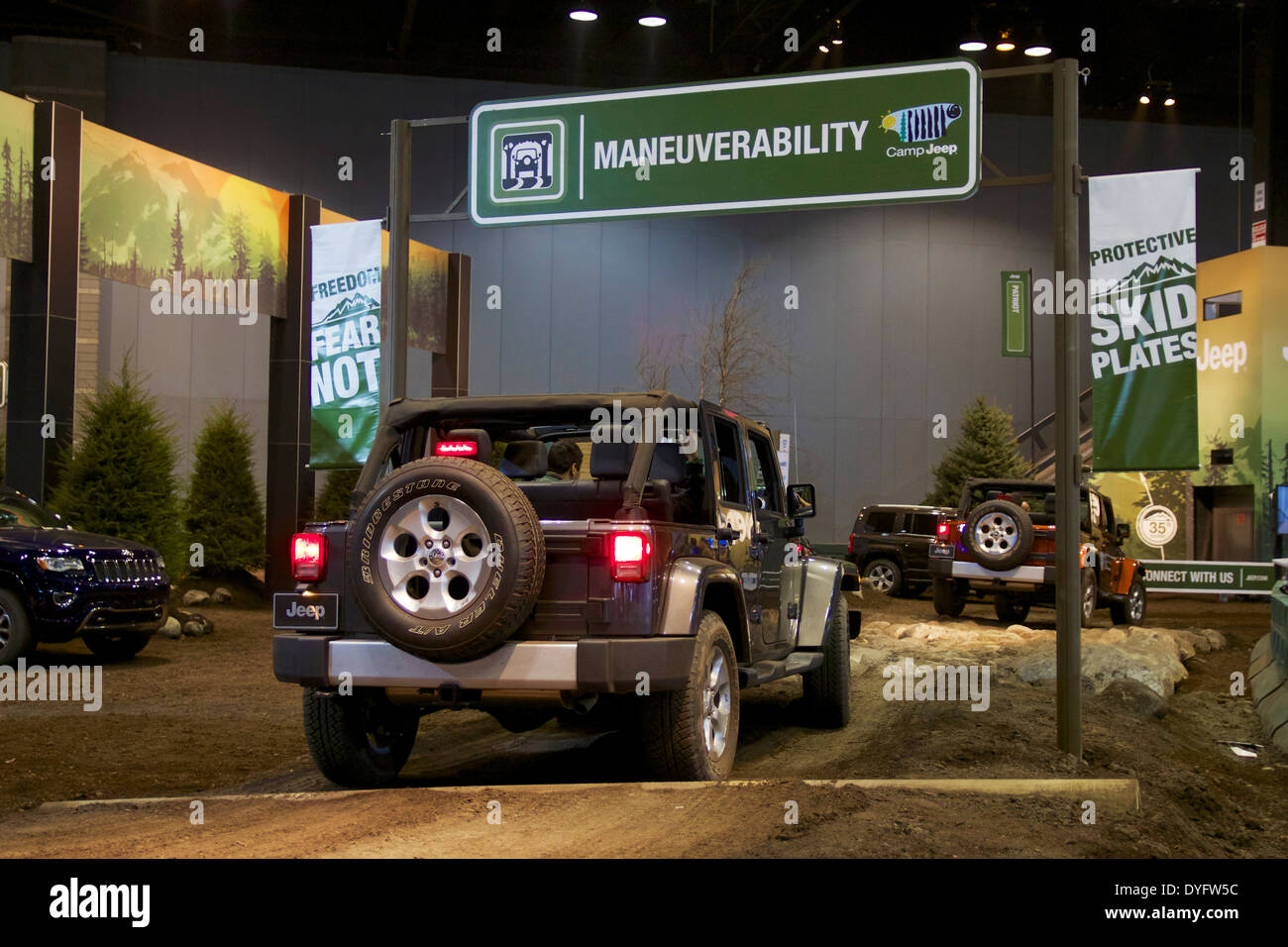 Jeep wrangler off road hires stock photography and images Alamy