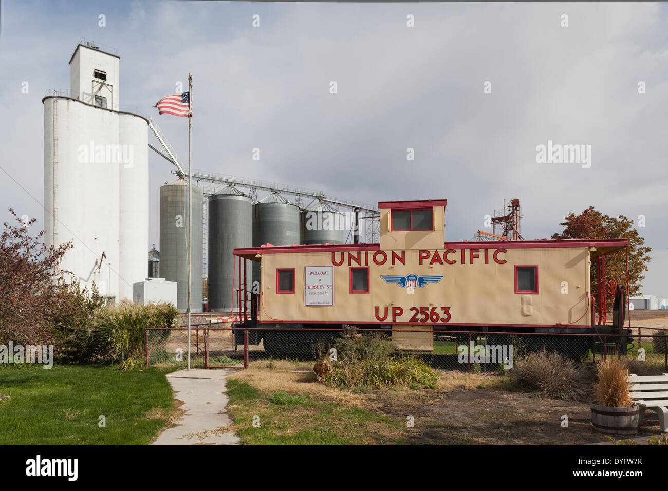 USA, Nebraska, Hershey, grain elevator Stock Photo Alamy