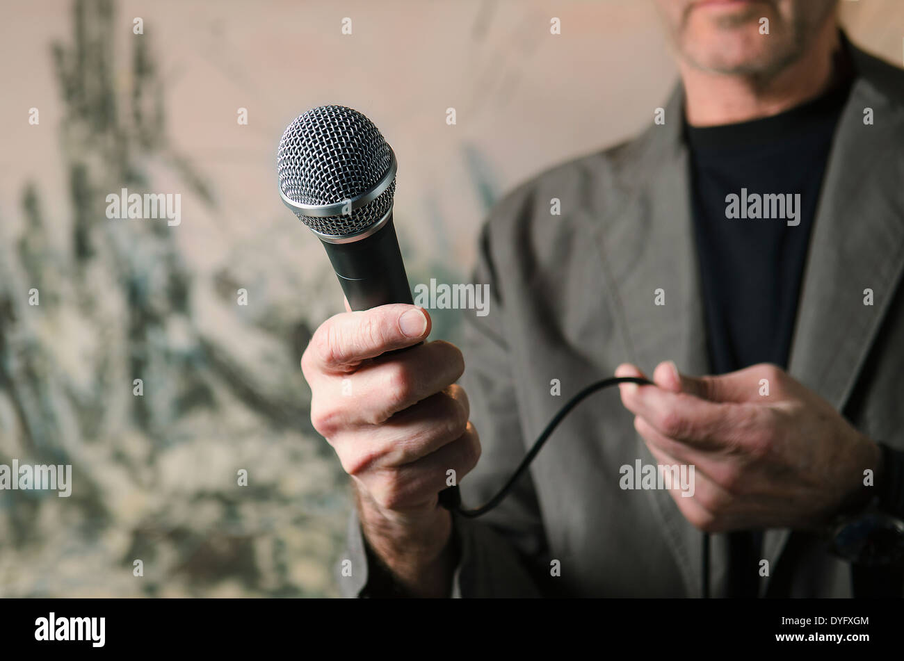 Microphone interview hi-res stock photography and images - Alamy