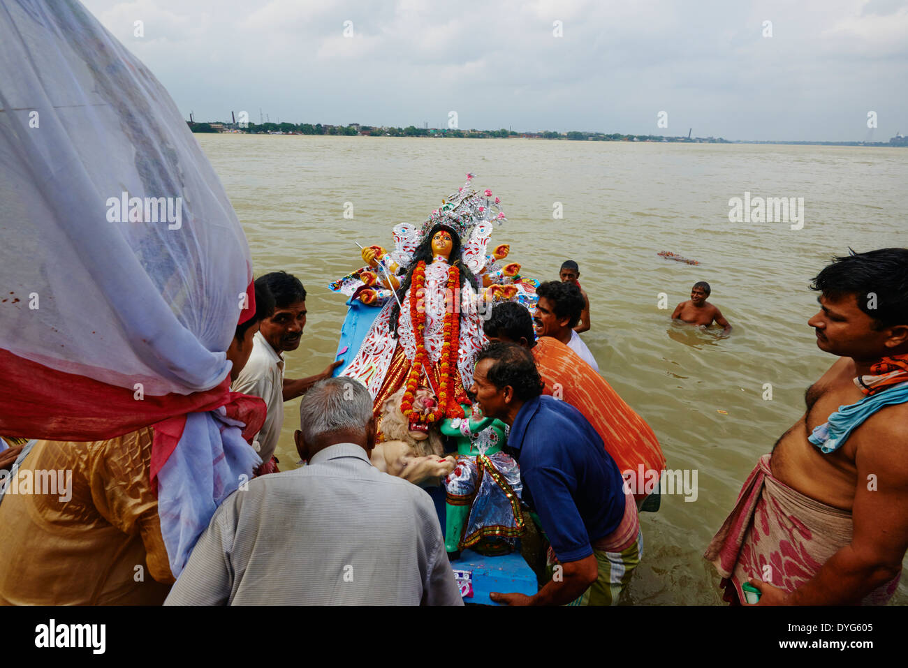 India, West Bengal, Kolkata, Calcutta, at the end of Durga Puja the idols are thrown out to the Hooghly river Stock Photo