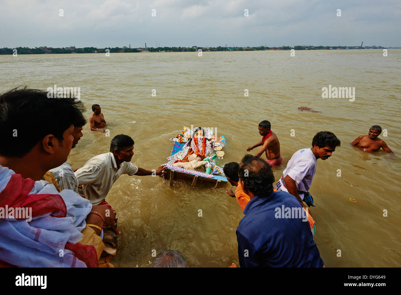 India, West Bengal, Kolkata, Calcutta, at the end of Durga Puja the idols are thrown out to the Hooghly river Stock Photo