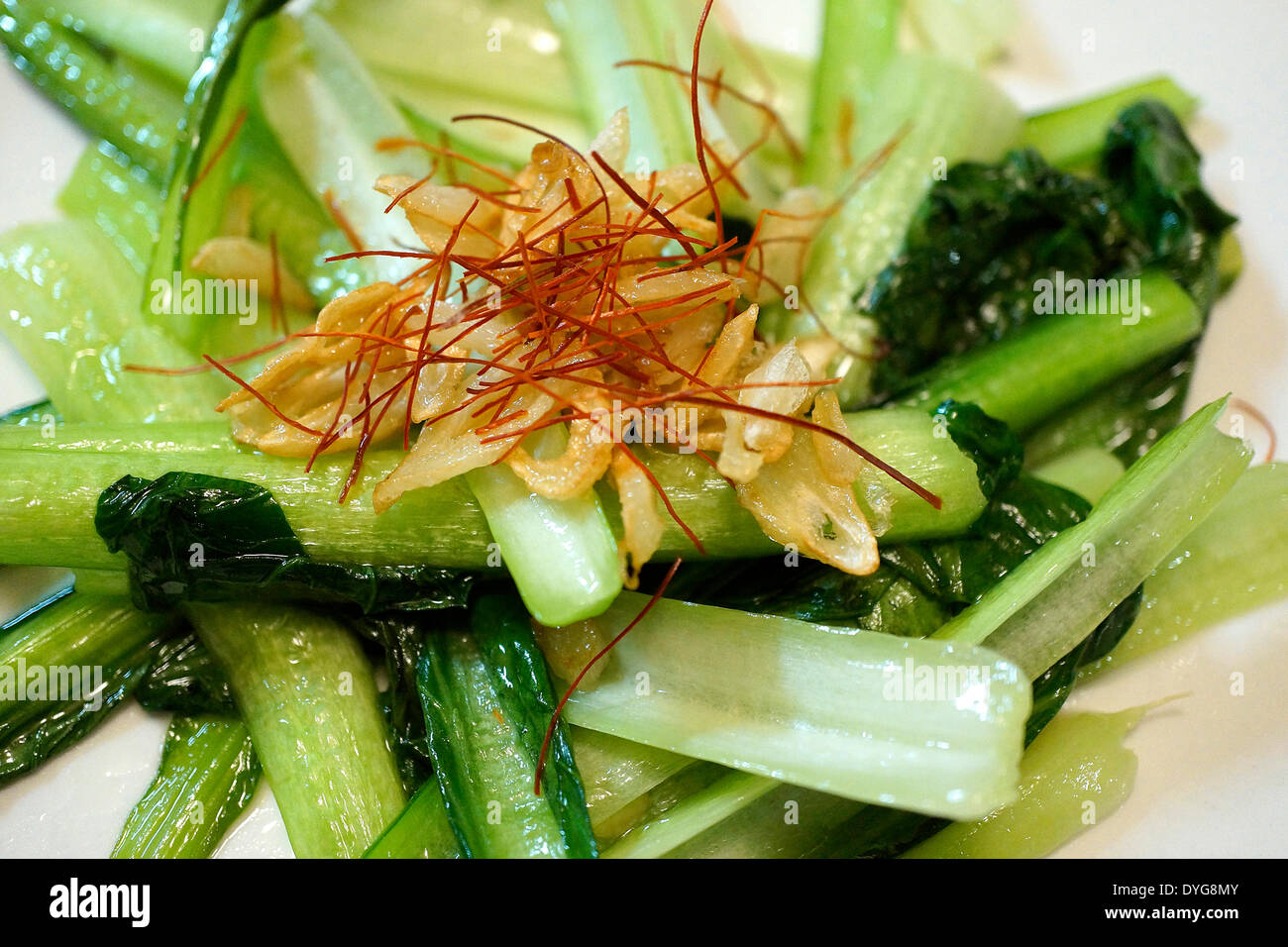 Stirfried Japanese Mustard Spinach Stock Photo Alamy