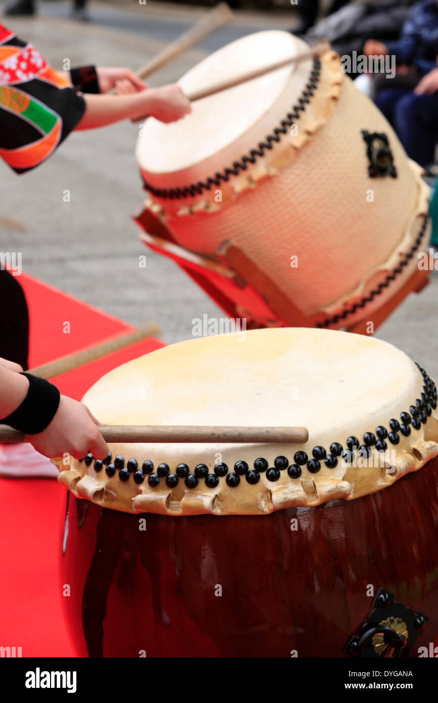 Japanese hand drum deals
