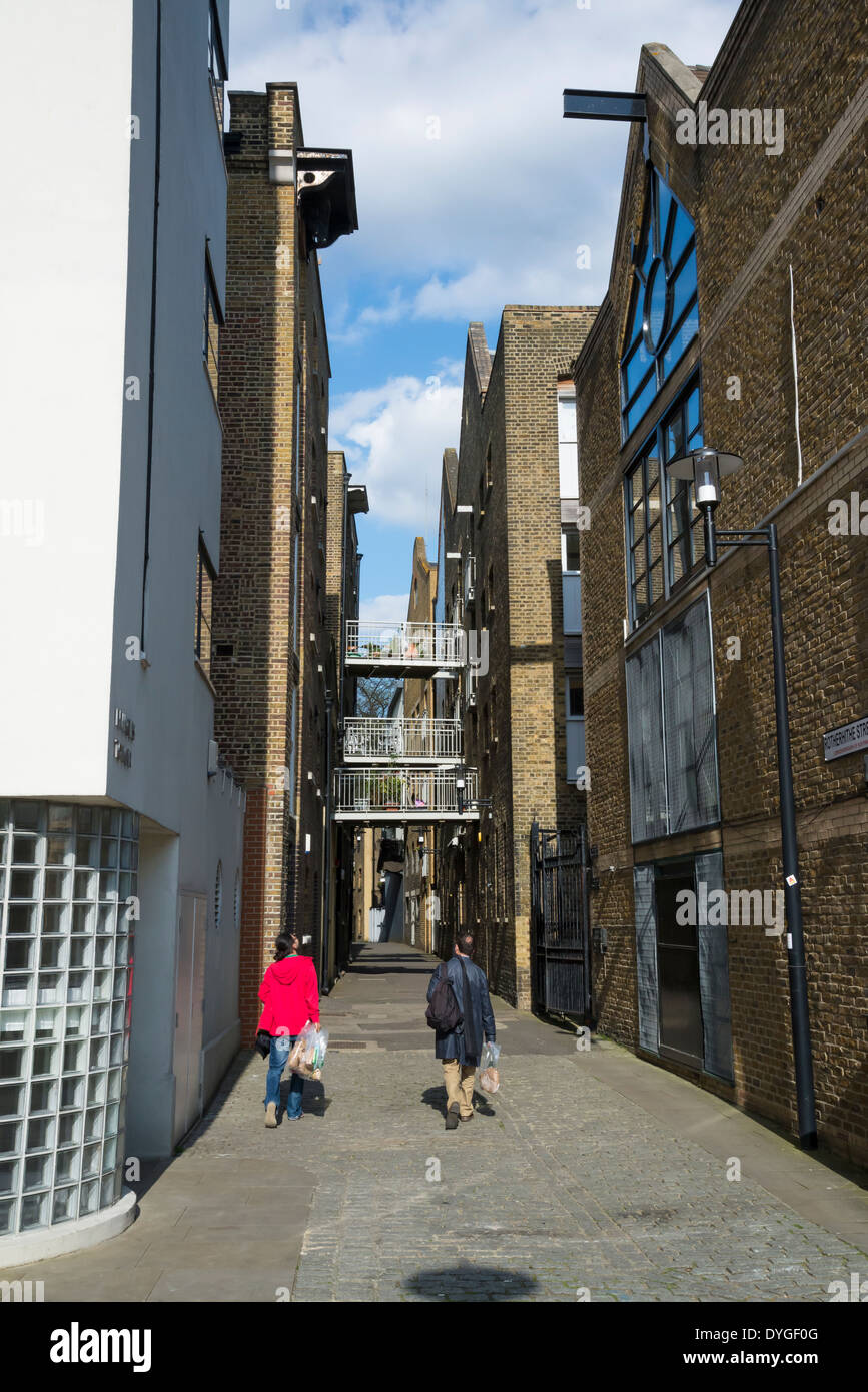 Rotherhithe street hires stock photography and images Alamy