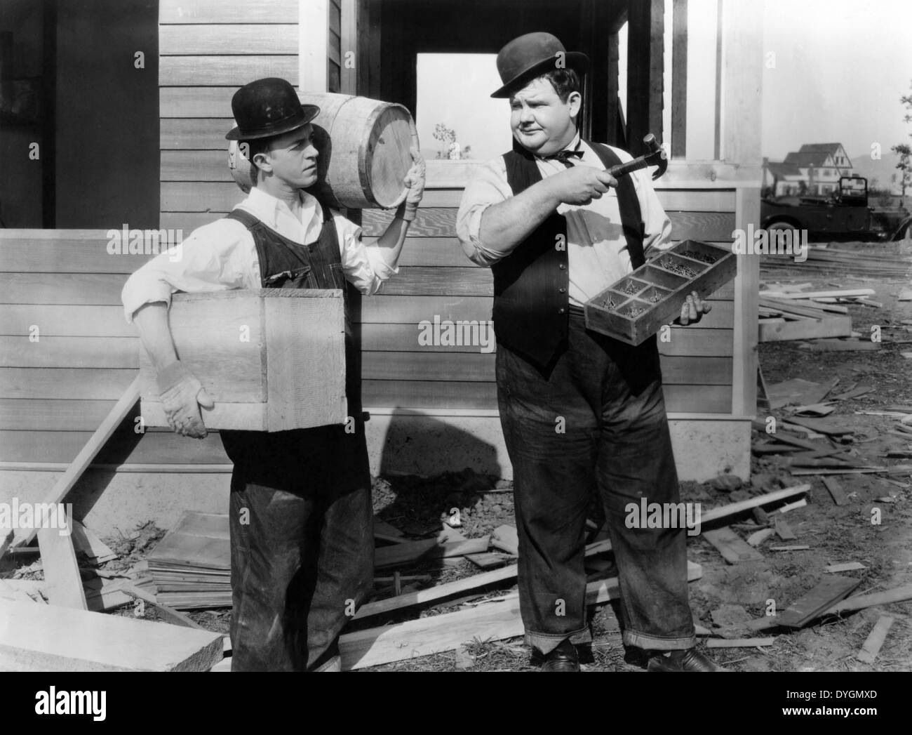 THE FINISHING TOUCH (1928) STAN LAUREL, OLIVER HARDY, CLYDE BRUCKMAN (DIR) FSGT 001 MOVIESTORE COLLECTION LTD Stock Photo