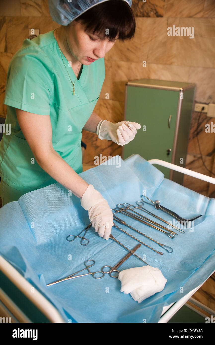 Midwife prepares instruments at a Moscow maternity hospital Stock Photo ...