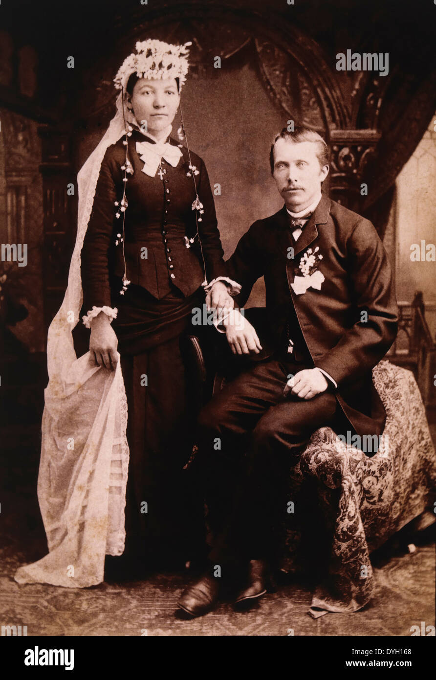 Wedding Couple, Portrait, Sheboygan, Wisconsin, USA, circa 1900 Stock Photo