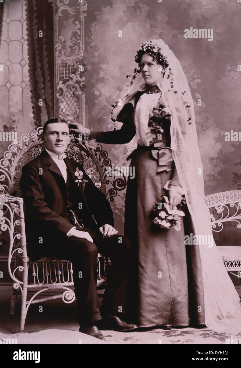 Wedding Couple, Portrait, St. Paul, Minnesota, USA, circa 1900 Stock Photo