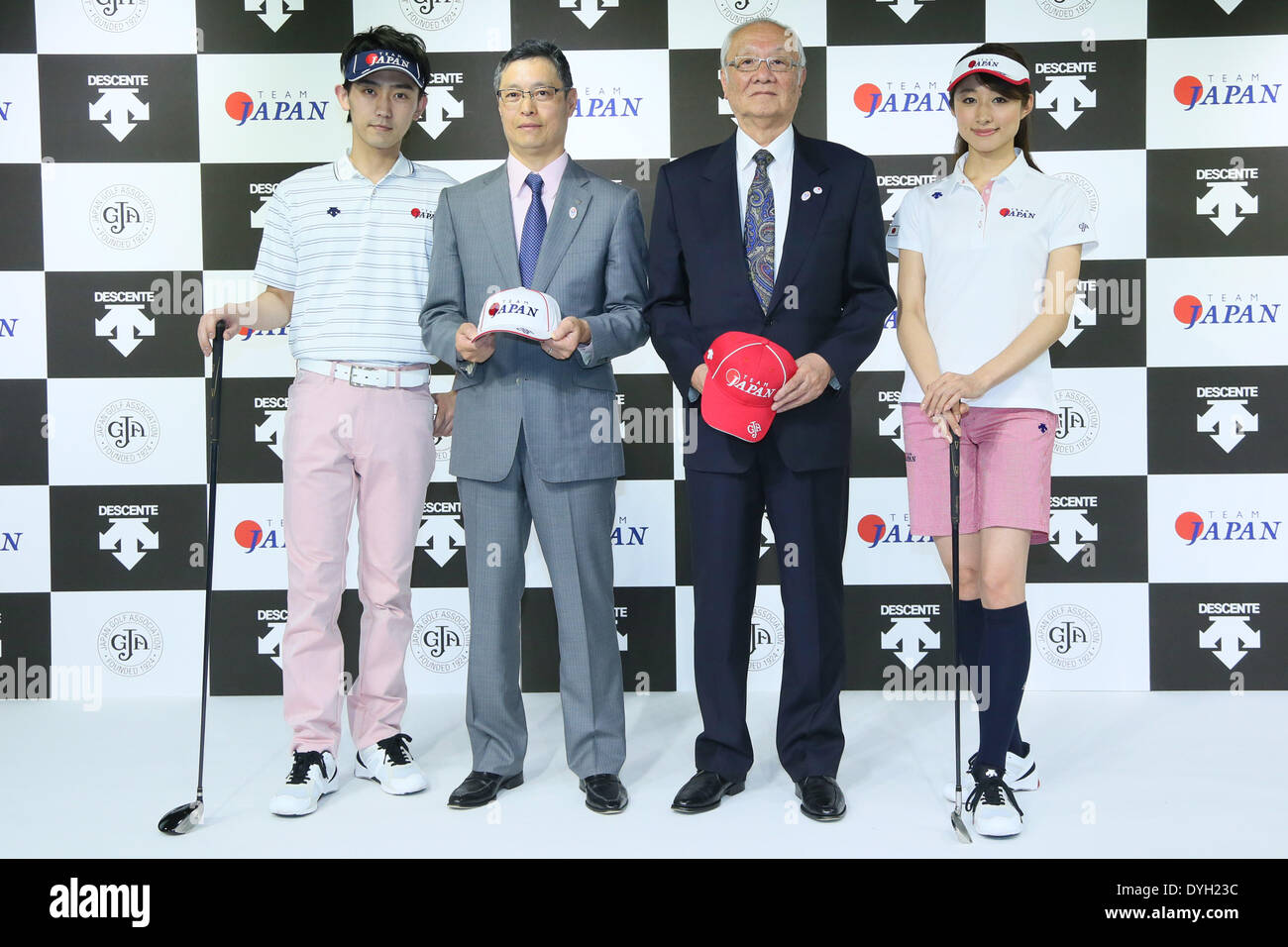 (L-R) Masatoshi Ishimoto, Takayuki Anzai, APRIL 17, 2014 : A press conference about Japanese sports brand DESCENTE at Tokyo, Japan. DESCENTE made an official supplier agreement with Japan Golf Association (JGA) and started their new brand 'DESCENTE GOLF'. Credit:  Yohei Osada/AFLO SPORT/Alamy Live News Stock Photo