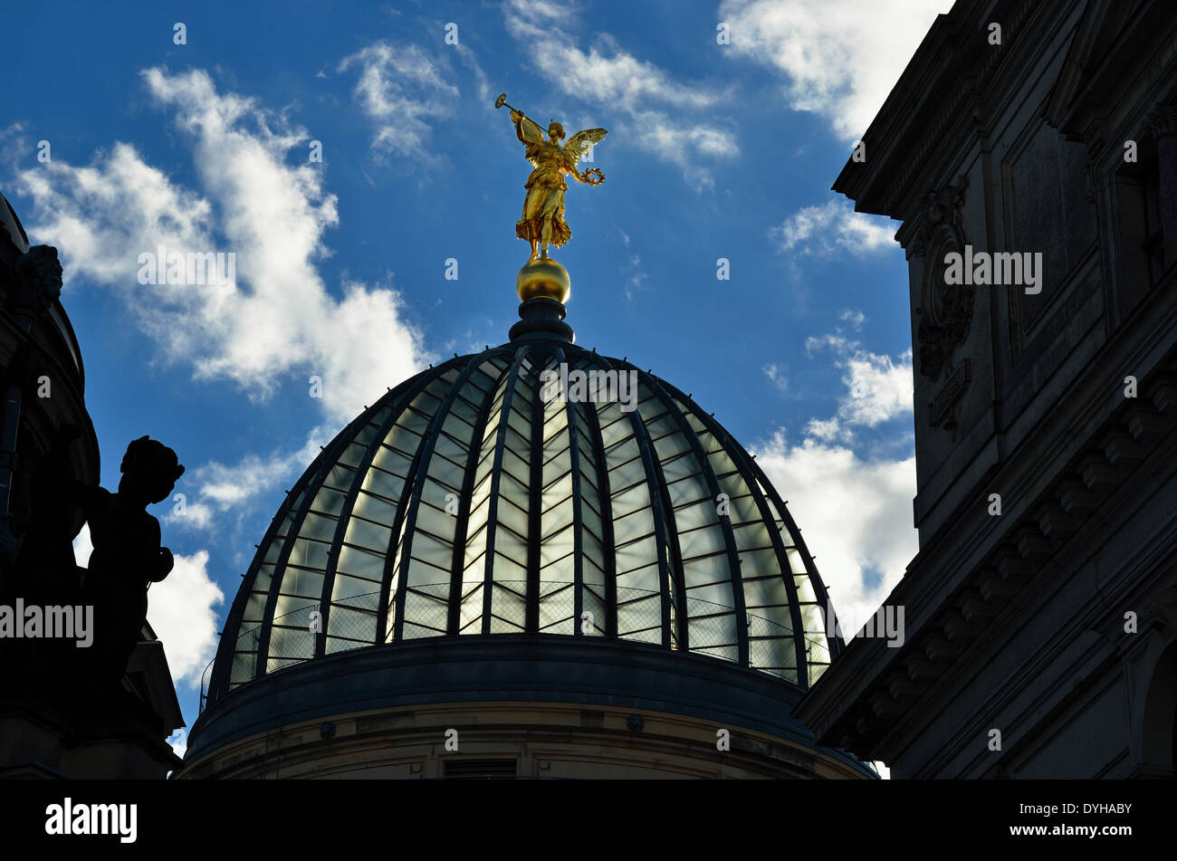 Dresden, Kuppel der Kunsthochschule Figur der Fama Stock Photo