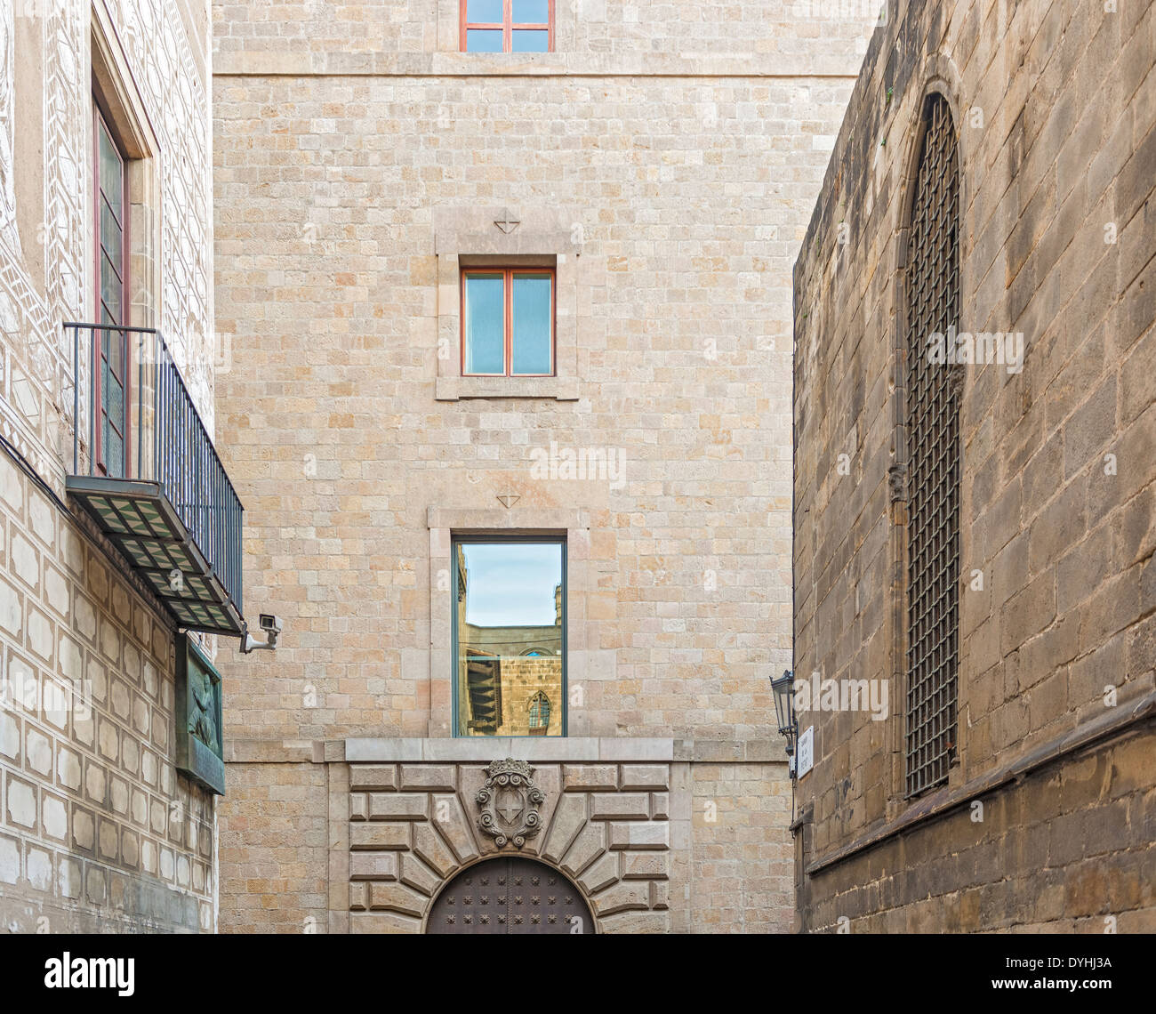 Barcelona, Barri Gotic district. Behind Cathedral medieval street and houses Stock Photo