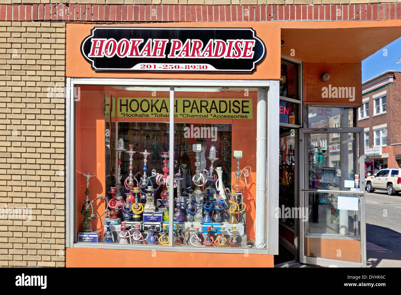 Hookah bong hires stock photography and images Alamy