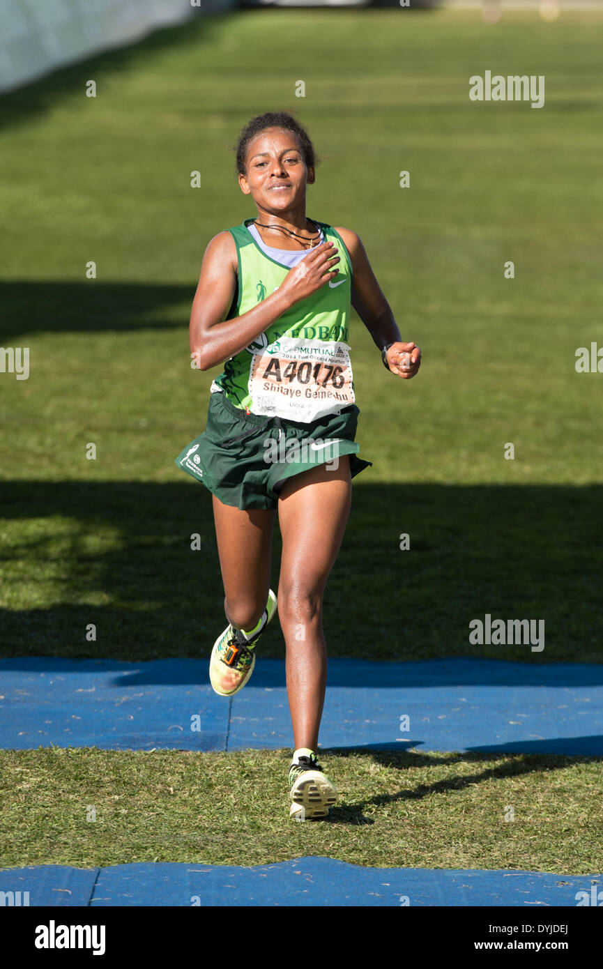CAPE TOWN, South Africa - Saturday 19 April 2014, Womens second place winner Shitaye Gemeche Debellu during the ultra marathon of the Old Mutual Two Oceans Marathon.  Photo by Roger Sedres/ ImageSA/Alamy Live News Stock Photo