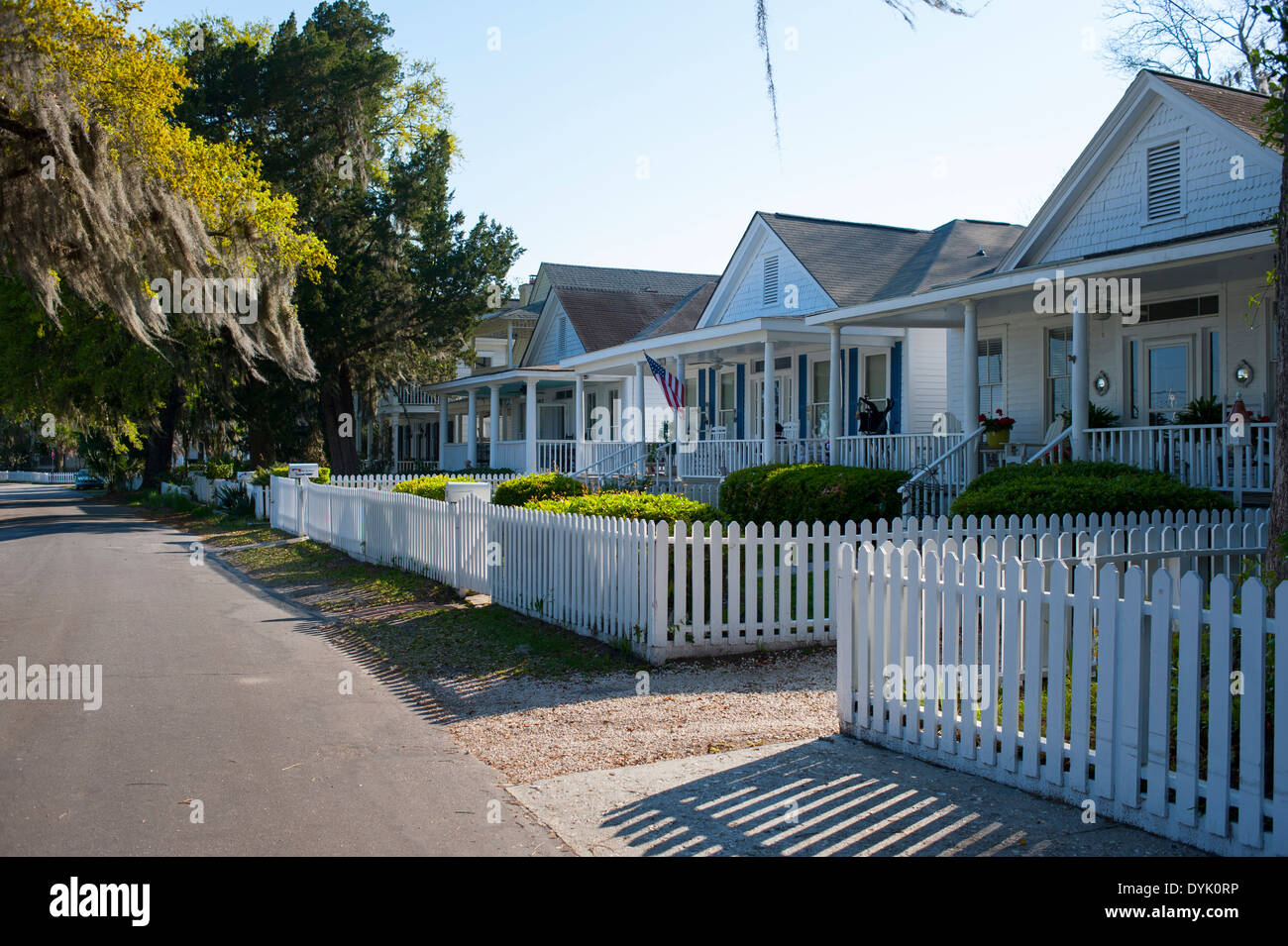 USA Georgia GA Savannah area - Isle of Hope - a private homes along West Bluff Drive Stock Photo