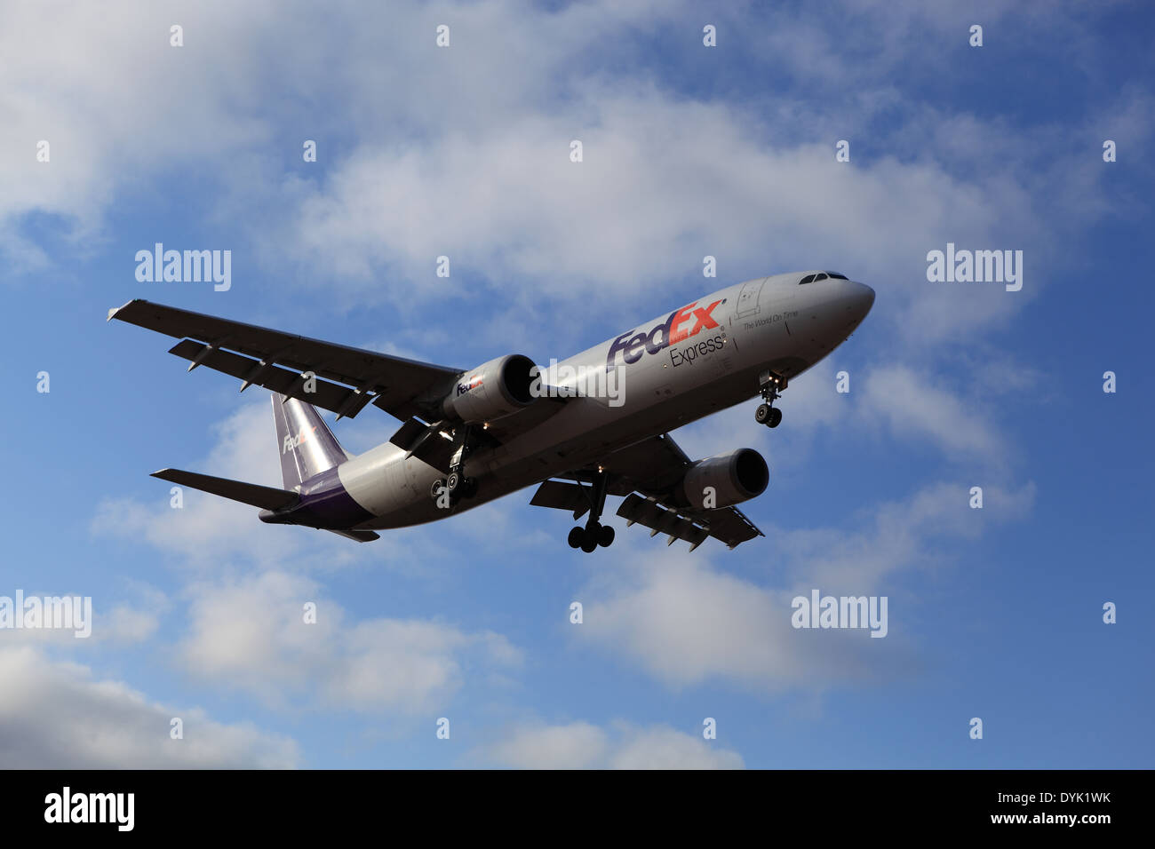 Page 9 - Fedex High Resolution Stock Photography and Images - Alamy
