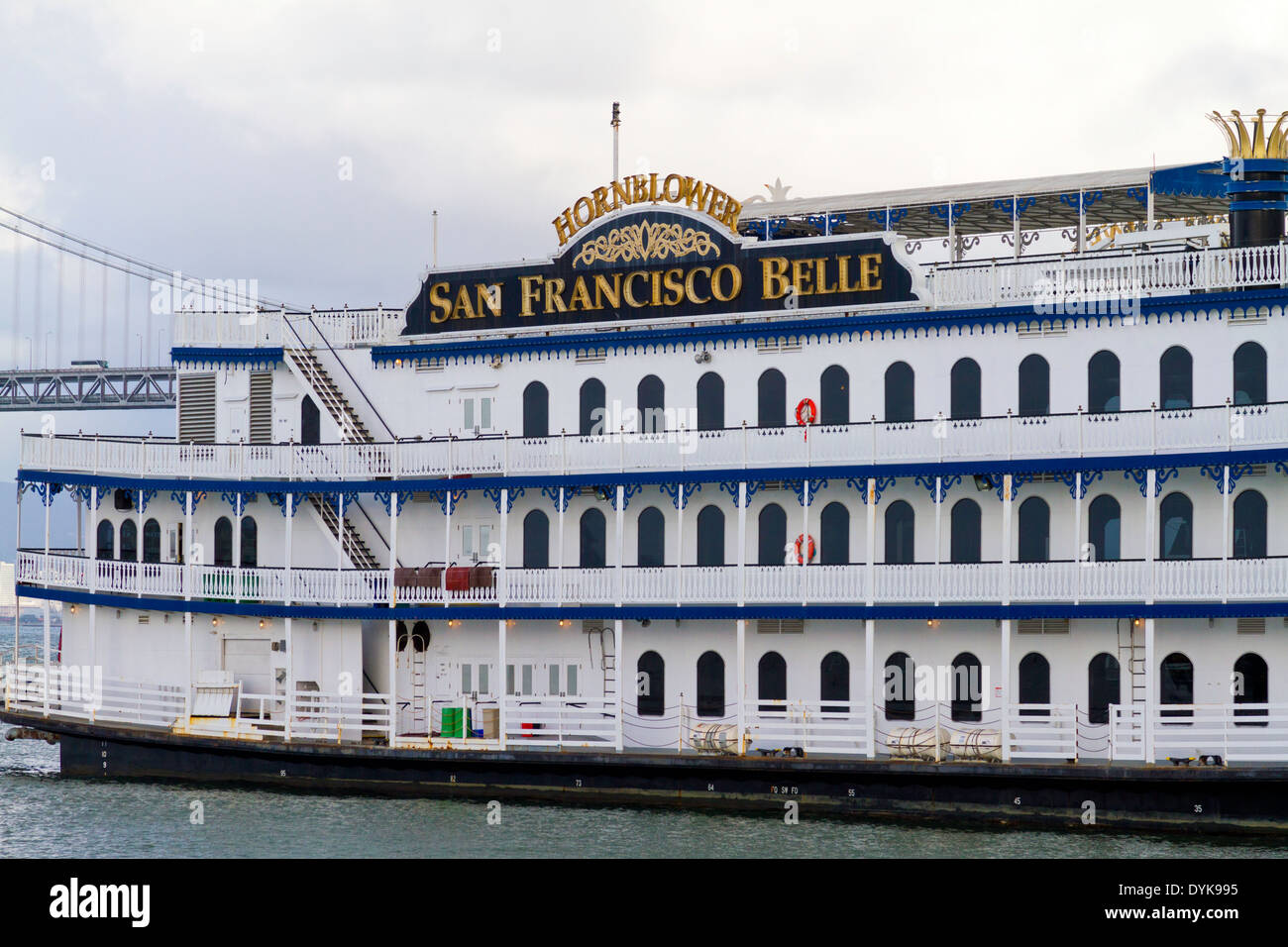 Stern wheeler hires stock photography and images Alamy