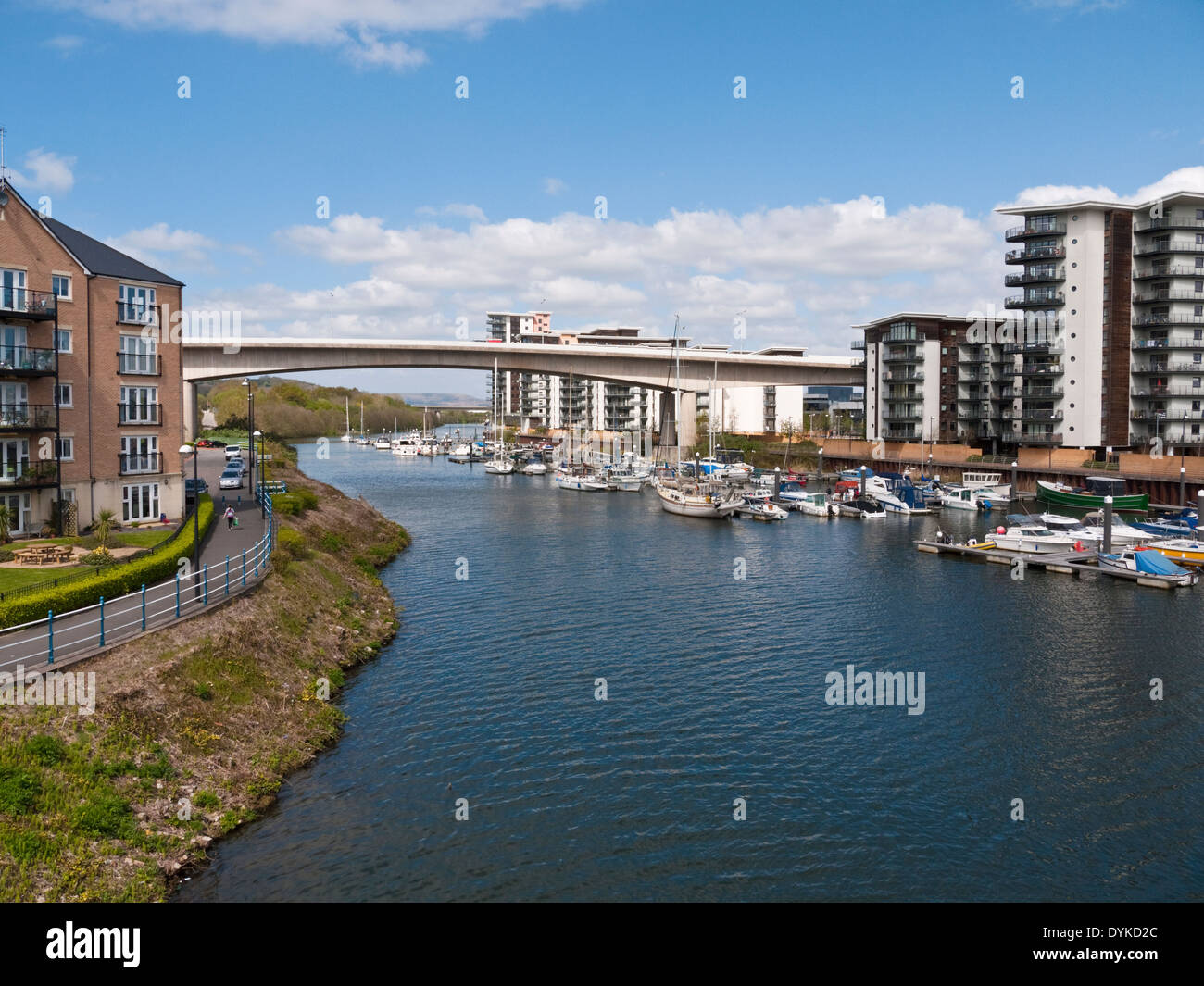 The river Ely where it flows into Cardiff Bay at Penarth Marina Stock ...