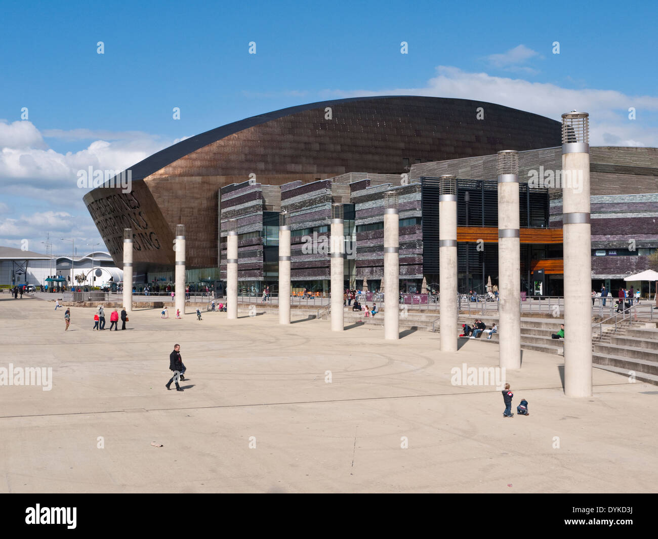 The Wales Millennium Centre arts centre at Roald Dahl Plass in Cardiff Bay Stock Photo