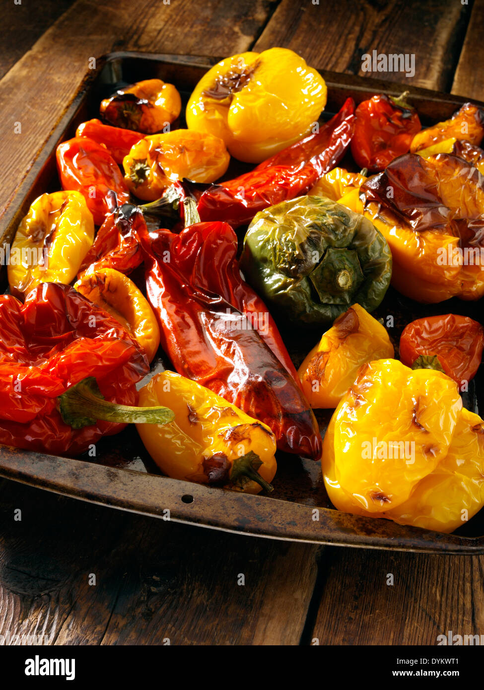 roasting-red-bell-peppers-hi-res-stock-photography-and-images-alamy