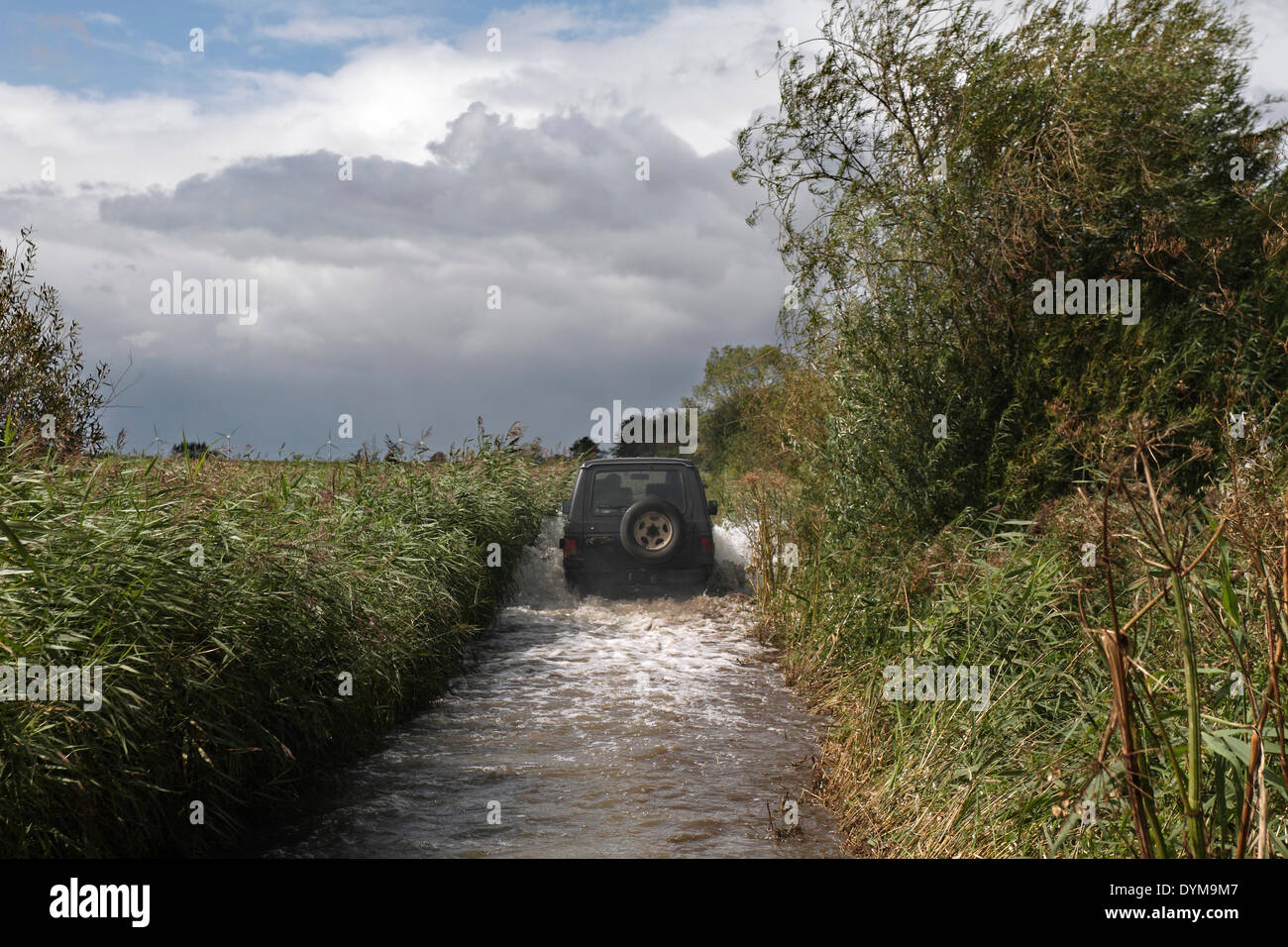 Beginning of a storm surge on the lower Weser River, Strohauser Plate, Lower Saxony, Germany Stock Photo